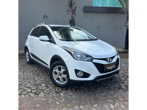 HYUNDAI HB20X 1.6 16V STYLE FLEX 4P AUTOMÁTICO